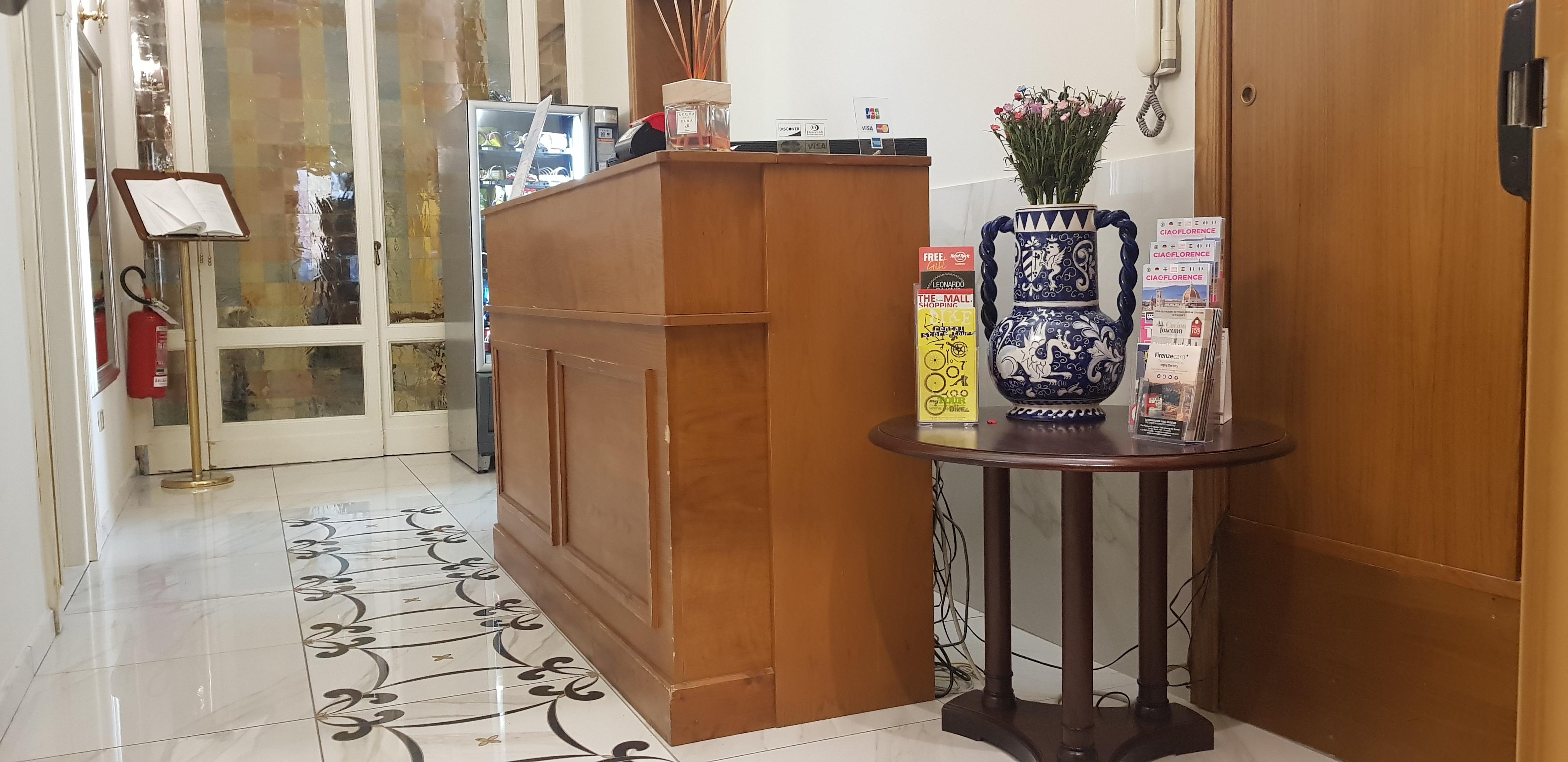 Hotel Duca D'Aosta Φλωρεντία Εξωτερικό φωτογραφία